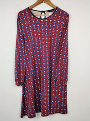 Buy online pre-used pre-loved 100% authentic & Original branded Dorothy Perkins (SWT-1316) available in Pakistan. Top international brands avilable.