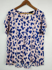 Buy online pre-used pre-loved 100% authentic & Original branded Gibson (SWT-1541) available in Pakistan. Top international brands avilable.