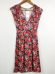 Buy online pre-used pre-loved 100% authentic & Original branded New Look (SWT-1581) available in Pakistan. Top international brands avilable.