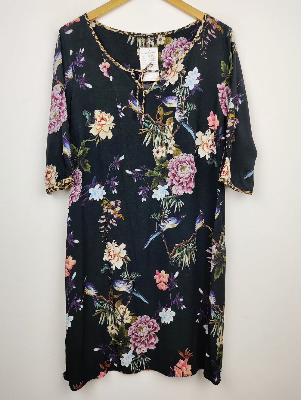 Buy online pre-used pre-loved 100% authentic & Original branded Expresso (SWT-1651) available in Pakistan. Top international brands avilable.