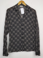 Buy online pre-used pre-loved 100% authentic & Original branded Wallis (SWT-1708) available in Pakistan. Top international brands avilable.