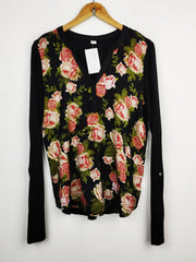 Buy online pre-used pre-loved 100% authentic & Original branded S.Oliver (SWT-1744) available in Pakistan. Top international brands avilable.