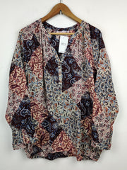 Buy online pre-used pre-loved 100% authentic & Original branded Emily (SWT-1786) available in Pakistan. Top international brands avilable.