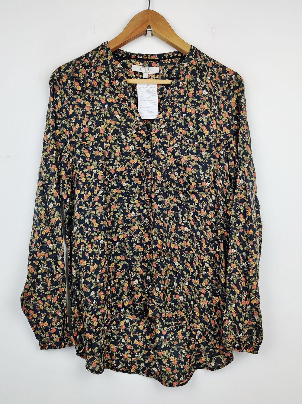 Buy online pre-used pre-loved 100% authentic & Original branded Clockhouse (SWT-1881) available in Pakistan. Top international brands avilable.