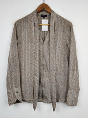 Buy online pre-used pre-loved 100% authentic & Original branded Caroll (SWT-2040) available in Pakistan. Top international brands avilable.