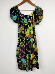 Buy online pre-used pre-loved 100% authentic & Original branded Primark (SWT-2132) available in Pakistan. Top international brands avilable.