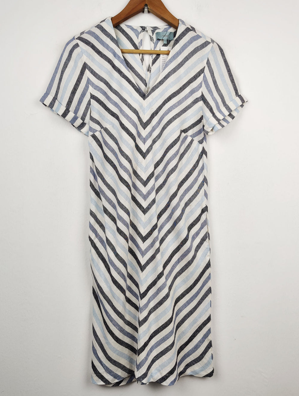 Buy online pre-used pre-loved 100% authentic & Original branded Next (SWT-2142) available in Pakistan. Top international brands avilable.