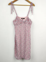 Buy online pre-used pre-loved 100% authentic & Original branded Nasty Gal (SWT-2145) available in Pakistan. Top international brands avilable.