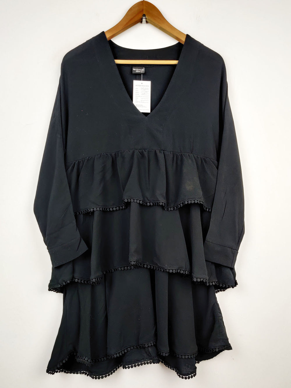 Buy online pre-used pre-loved 100% authentic & Original branded Glam (SWT-2150) available in Pakistan. Top international brands avilable.