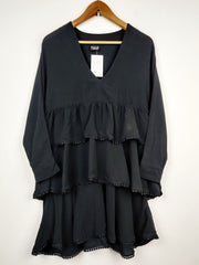 Buy online pre-used pre-loved 100% authentic & Original branded Glam (SWT-2150) available in Pakistan. Top international brands avilable.