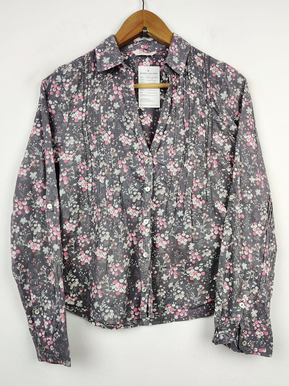 Buy online pre-used pre-loved 100% authentic & Original branded White Stuff (SWT-2226) available in Pakistan. Top international brands avilable.