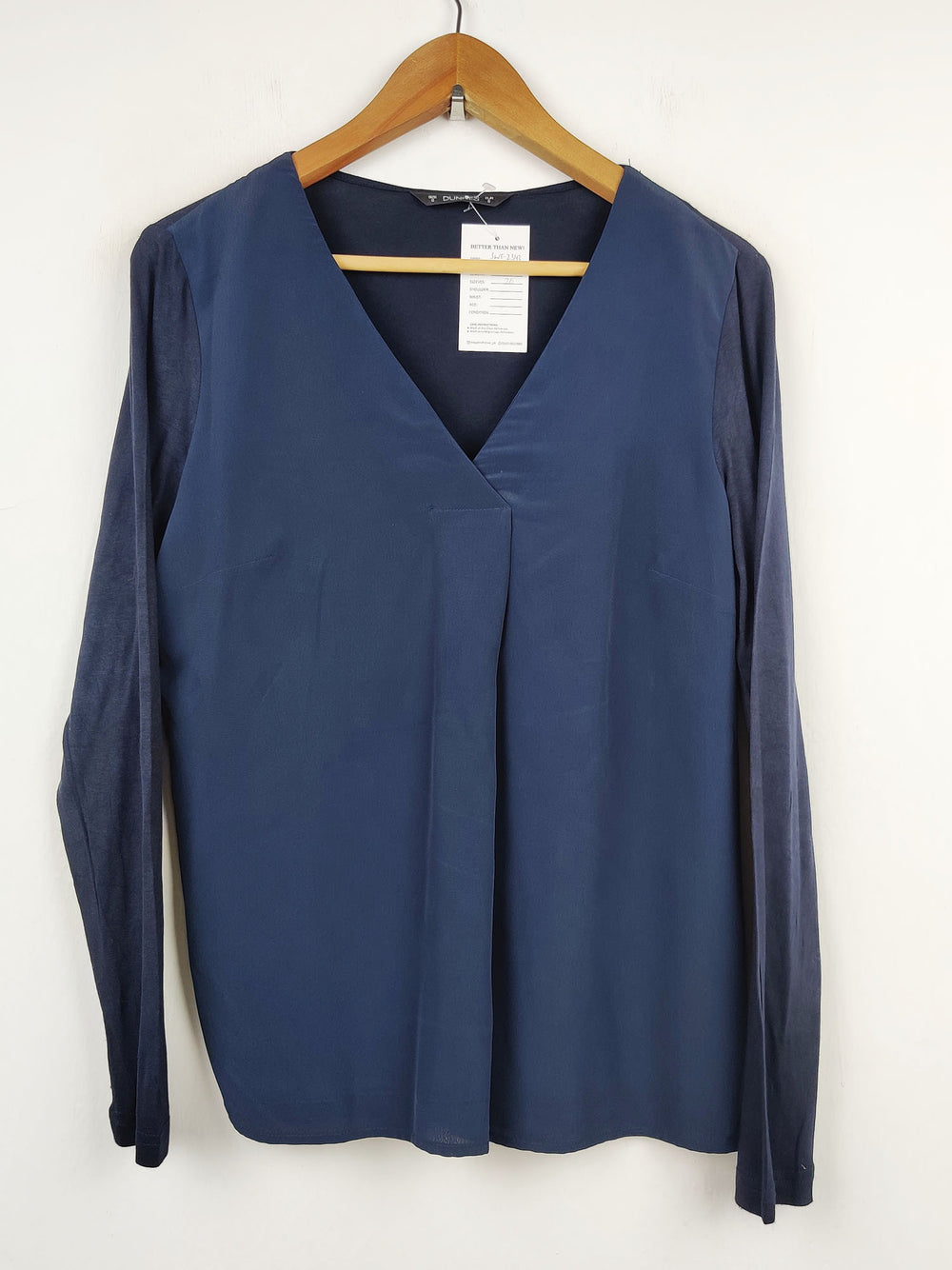 Buy online pre-used pre-loved 100% authentic & Original branded Dunnes Stores (SWT-2343) available in Pakistan. Top international brands avilable.