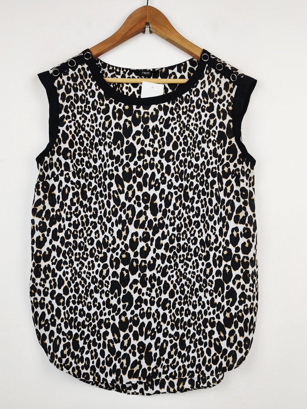 Buy online pre-used pre-loved 100% authentic & Original branded Next (SWT-2376) available in Pakistan. Top international brands avilable.