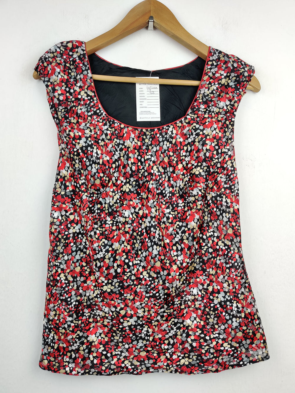 Buy online pre-used pre-loved 100% authentic & Original branded Unknown Brand (SWT-2628) available in Pakistan. Top international brands avilable.