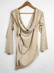 Buy online pre-used pre-loved 100% authentic & Original branded Boohoo (SWT-2812) available in Pakistan. Top international brands avilable.