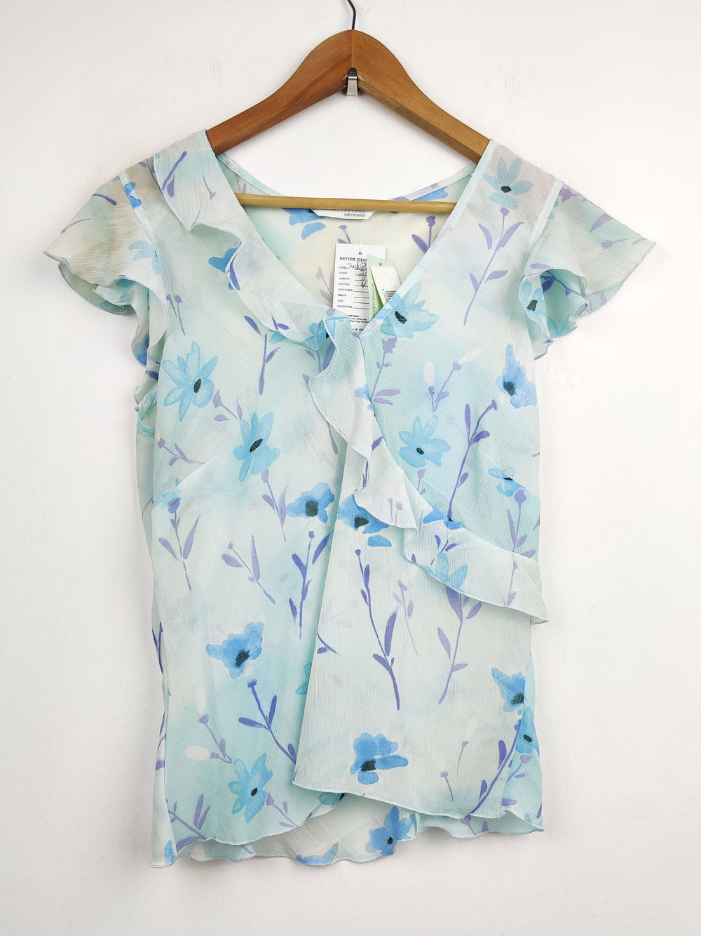 Buy online pre-used pre-loved 100% authentic & Original branded Amaranto (SWT-2846) available in Pakistan. Top international brands avilable.