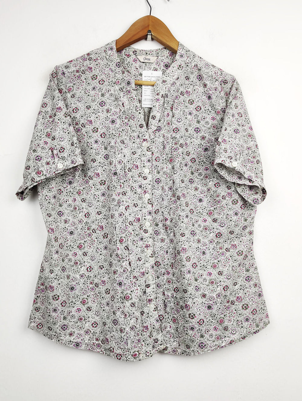 Buy online pre-used pre-loved 100% authentic & Original branded Marks & Spencer (SWT-2860) available in Pakistan. Top international brands avilable.