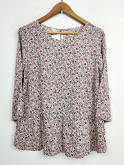 Buy online pre-used pre-loved 100% authentic & Original branded Monsoon (SWT-2995) available in Pakistan. Top international brands avilable.