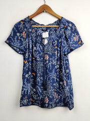 Buy online pre-used pre-loved 100% authentic & Original branded M&Co (SWT-3056) available in Pakistan. Top international brands avilable.