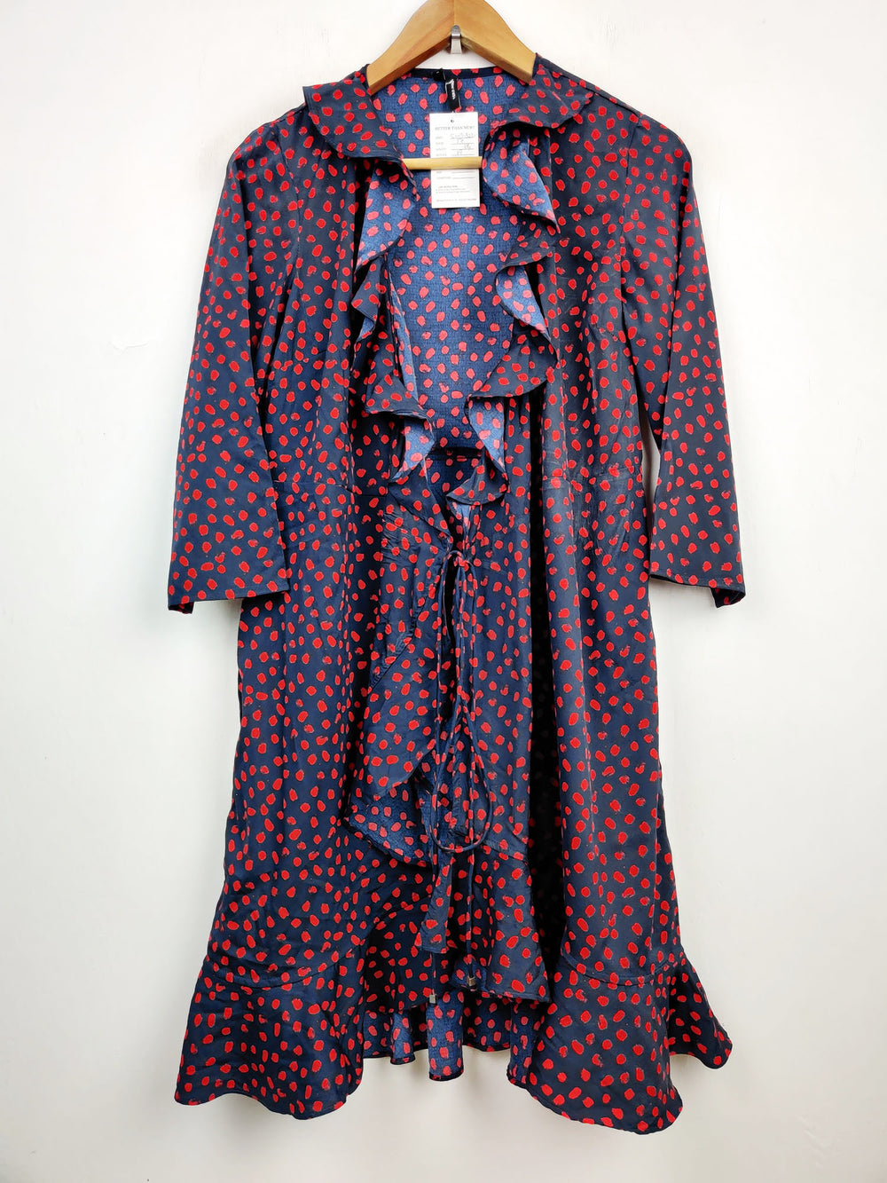 Buy online pre-used pre-loved 100% authentic & Original branded Vero Moda (SWT-3231) available in Pakistan. Top international brands avilable.