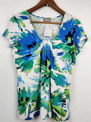 Buy online pre-used pre-loved 100% authentic & Original branded Wallis (SWT-3330) available in Pakistan. Top international brands avilable.