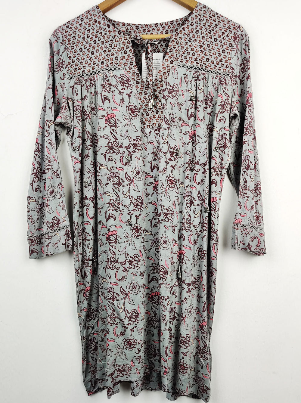 Buy online pre-used pre-loved 100% authentic & Original branded Next (SWT-3373) available in Pakistan. Top international brands avilable.