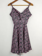 Buy online pre-used pre-loved 100% authentic & Original branded Shein (SWT-3427) available in Pakistan. Top international brands avilable.