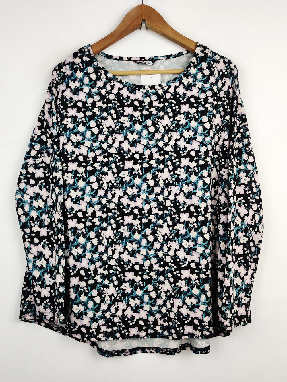 Buy online pre-used pre-loved 100% authentic & Original branded Pep & Co (SWT-3513) available in Pakistan. Top international brands avilable.