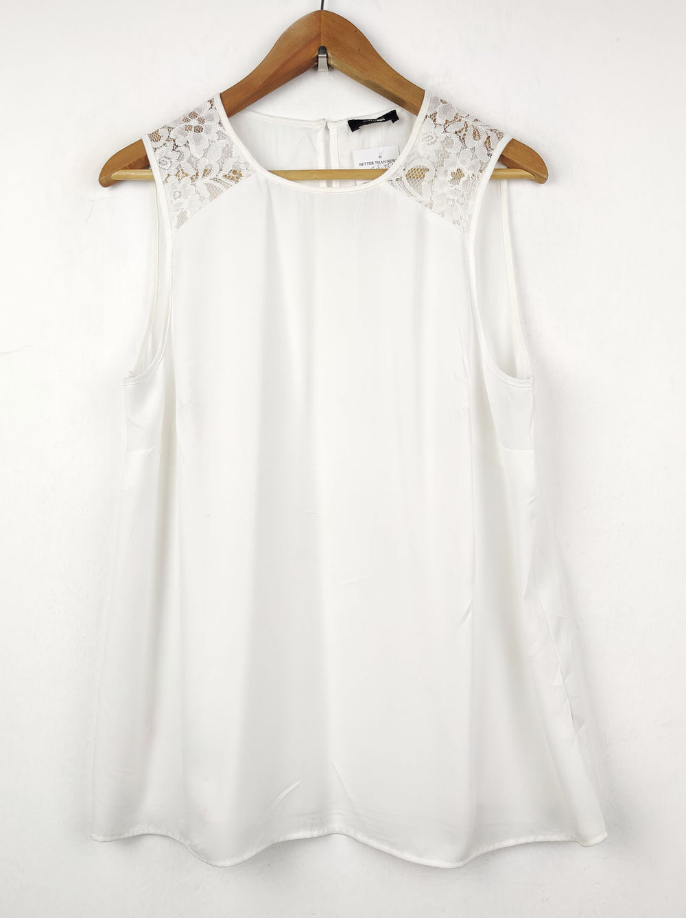 Buy online pre-used pre-loved 100% authentic & Original branded Papaya (SWT-3549) available in Pakistan. Top international brands avilable.