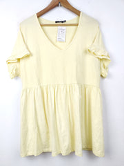 Buy online pre-used pre-loved 100% authentic & Original branded Boohoo (SWT-3614) available in Pakistan. Top international brands avilable.