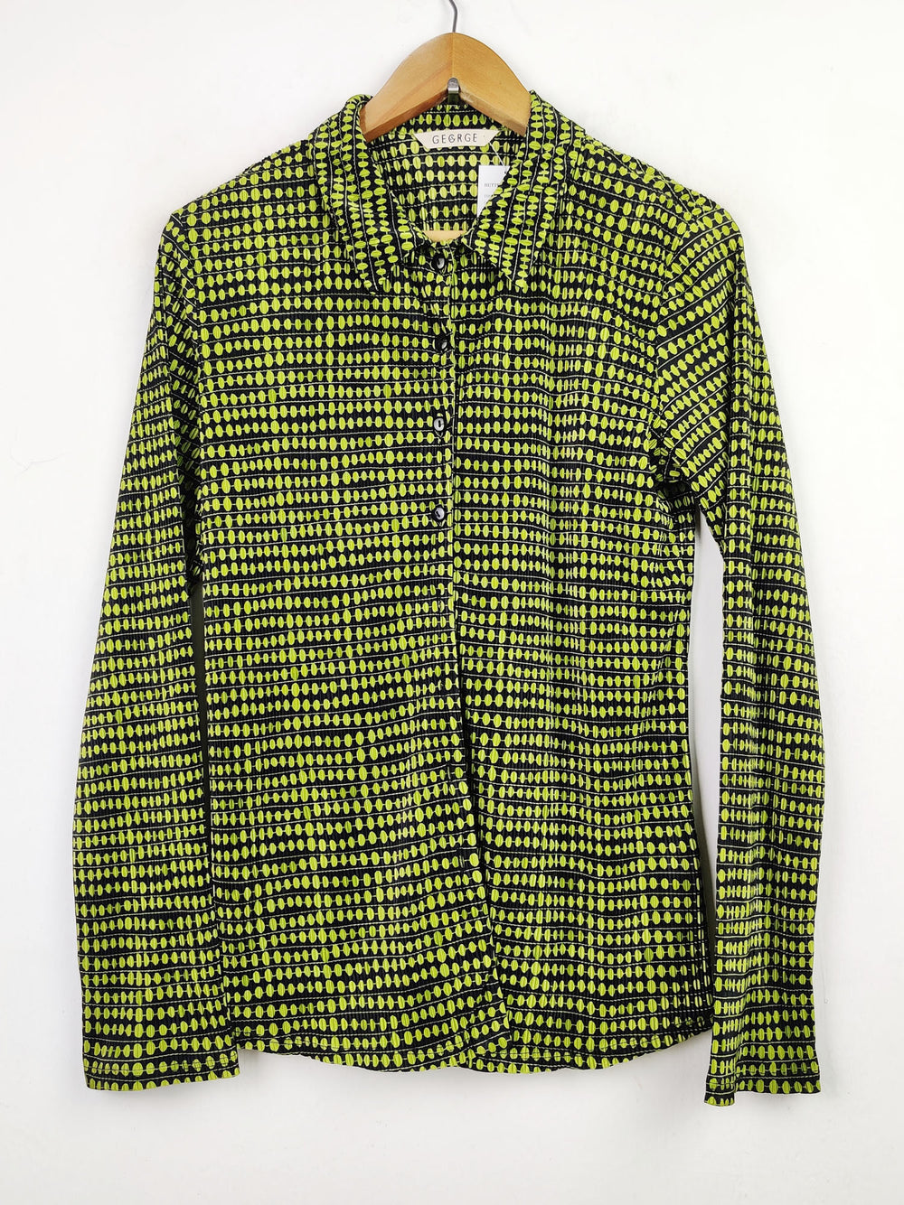 Buy online pre-used pre-loved 100% authentic & Original branded George (SWT-3670) available in Pakistan. Top international brands avilable.