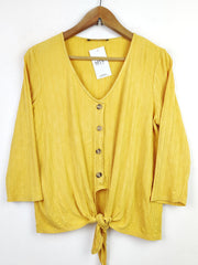 Buy online pre-used pre-loved 100% authentic & Original branded George (SWT-3758) available in Pakistan. Top international brands avilable.