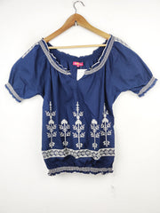 Buy online pre-used pre-loved 100% authentic & Original branded Lille Buddha (SWT-3784) available in Pakistan. Top international brands avilable.