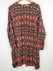 Buy online pre-used pre-loved 100% authentic & Original branded H&M (SWT-3855) available in Pakistan. Top international brands avilable.