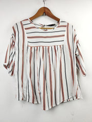 Buy online pre-used pre-loved 100% authentic & Original branded Zara (SWT-3960) available in Pakistan. Top international brands avilable.