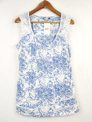 Buy online pre-used pre-loved 100% authentic & Original branded Marks & Spencer (SWT-4068) available in Pakistan. Top international brands avilable.