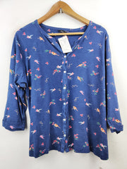 Buy online pre-used pre-loved 100% authentic & Original branded M&Co (SWT-4107) available in Pakistan. Top international brands avilable.