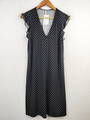 Buy online pre-used pre-loved 100% authentic & Original branded H&M (SWT-4128) available in Pakistan. Top international brands avilable.