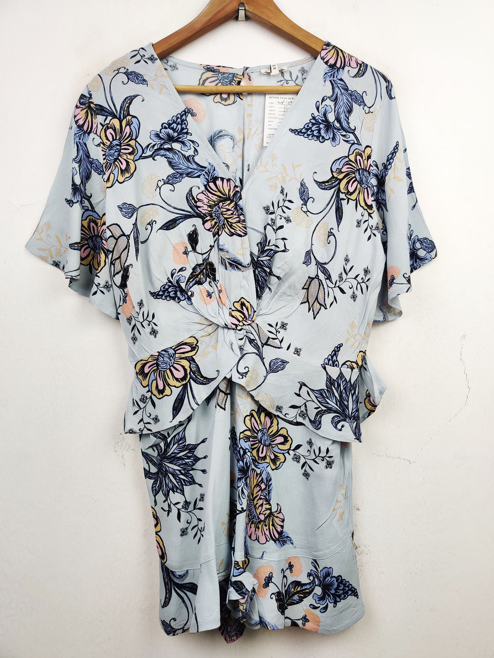 Buy online pre-used pre-loved 100% authentic & Original branded River Island (SWT-4193) available in Pakistan. Top international brands avilable.