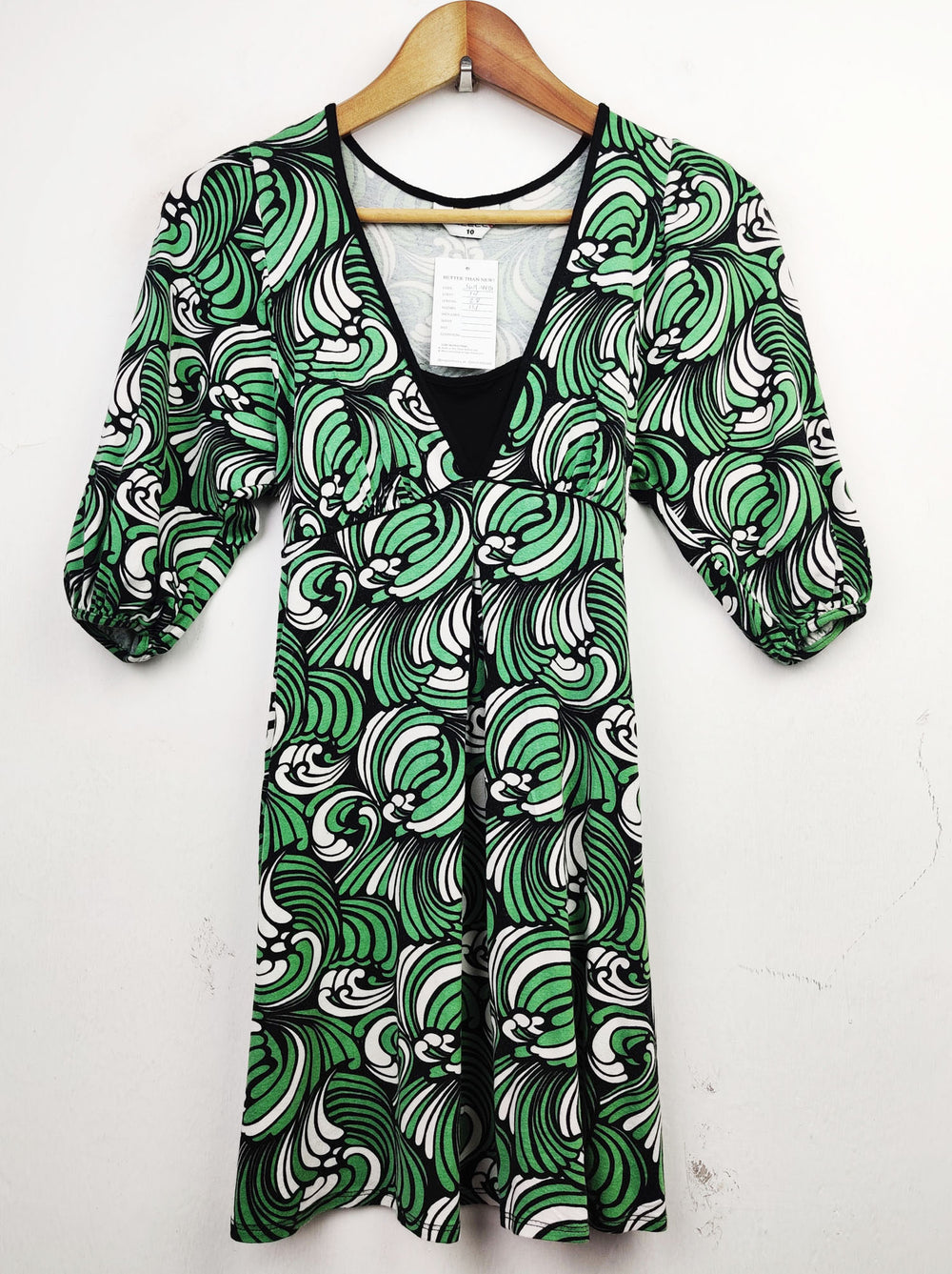 Buy online pre-used pre-loved 100% authentic & Original branded Select (SWT-4434) available in Pakistan. Top international brands avilable.