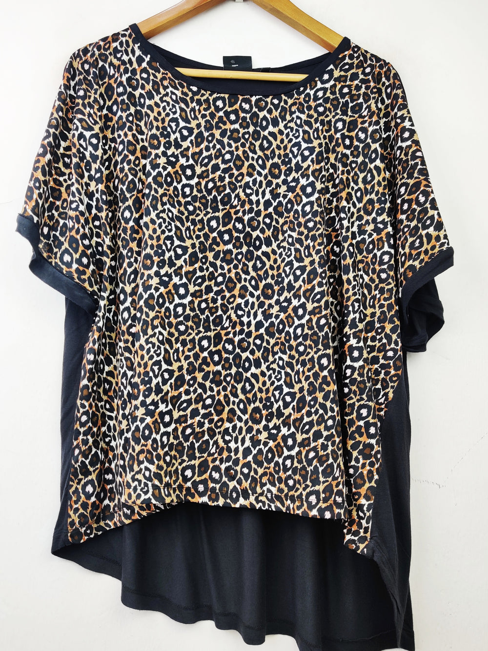 Buy online pre-used pre-loved 100% authentic & Original branded Be You (SWT-4512) available in Pakistan. Top international brands avilable.