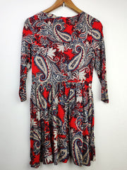 Buy online pre-used pre-loved 100% authentic & Original branded Glamours (SWT-4592) available in Pakistan. Top international brands avilable.