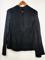 Buy online pre-used pre-loved 100% authentic & Original branded Marks & Spencer (SWT-4636) available in Pakistan. Top international brands avilable.