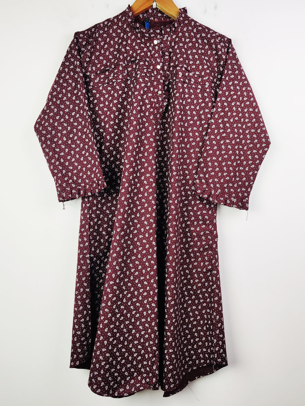 Buy online pre-used pre-loved 100% authentic & Original branded H&M (SWT-4739) available in Pakistan. Top international brands avilable.