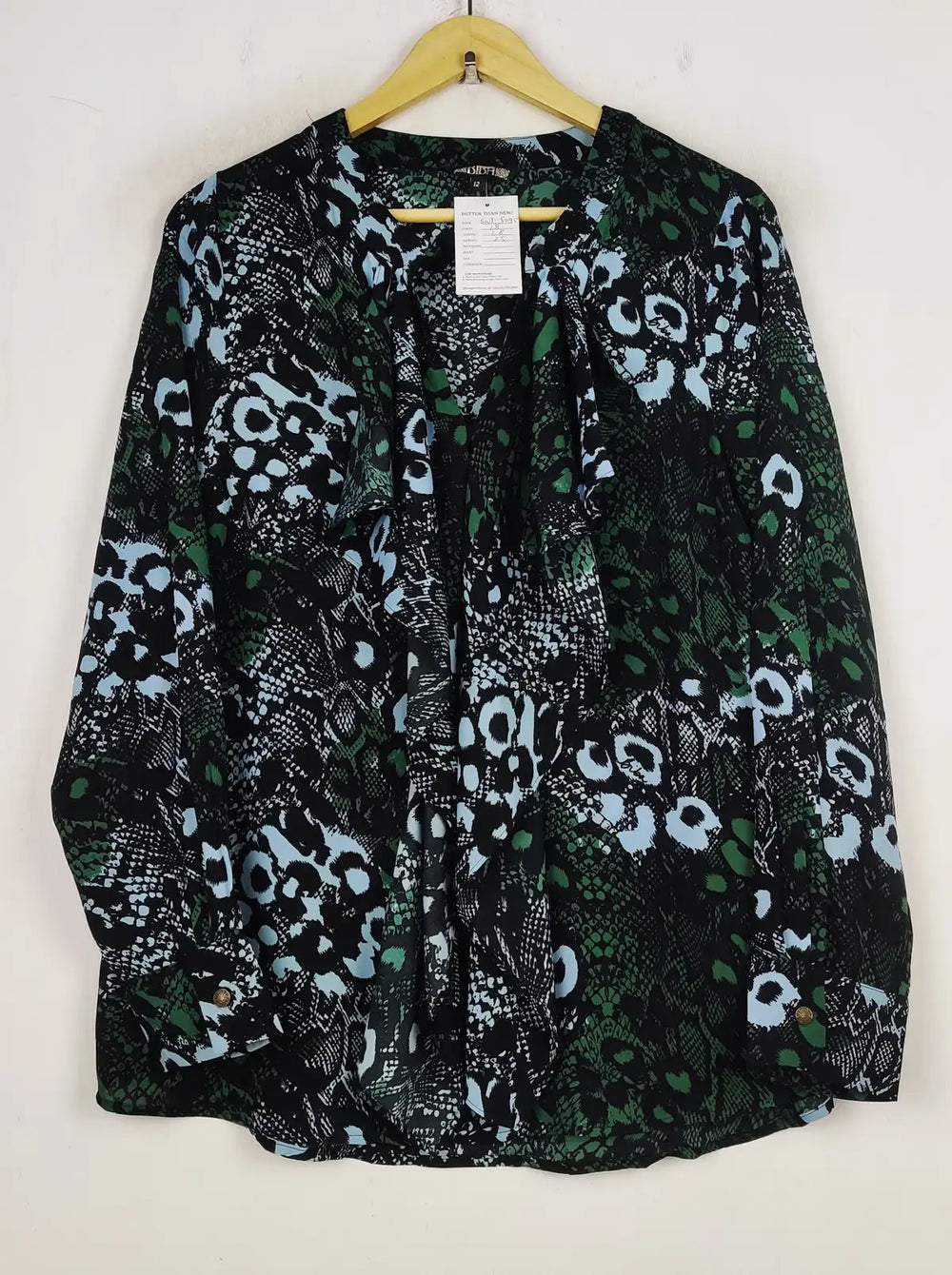 Buy online pre-used pre-loved 100% authentic & Original branded Biba (SWT-5095) available in Pakistan. Top international brands avilable.