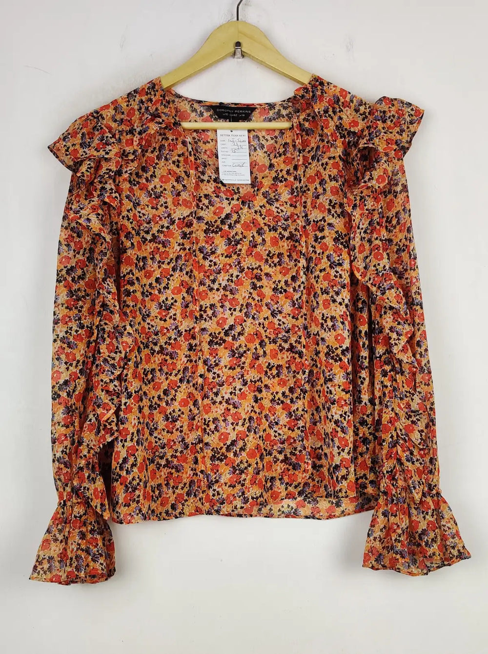 Buy online pre-used pre-loved 100% authentic & Original branded Dorothy Perkins (SWT-5200) available in Pakistan. Top international brands avilable.