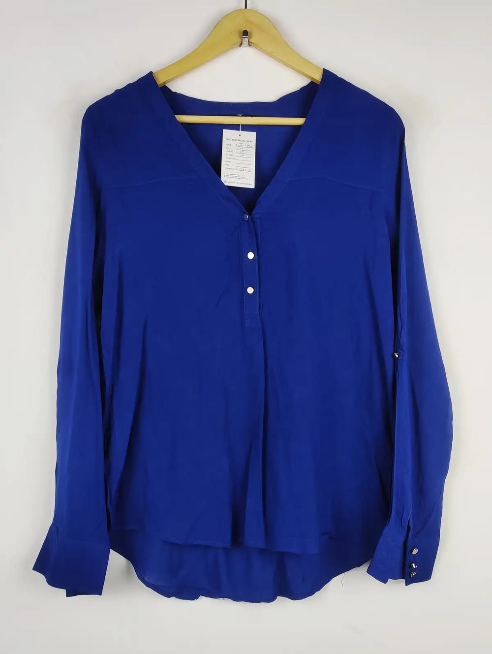 Buy online pre-used pre-loved 100% authentic & Original branded F&F (SWT-5241) available in Pakistan. Top international brands avilable.