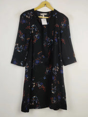 Buy online pre-used pre-loved 100% authentic & Original branded H&M (SWT-5279) available in Pakistan. Top international brands avilable.