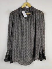 Buy online pre-used pre-loved 100% authentic & Original branded H&M (SWT-5307) available in Pakistan. Top international brands avilable.