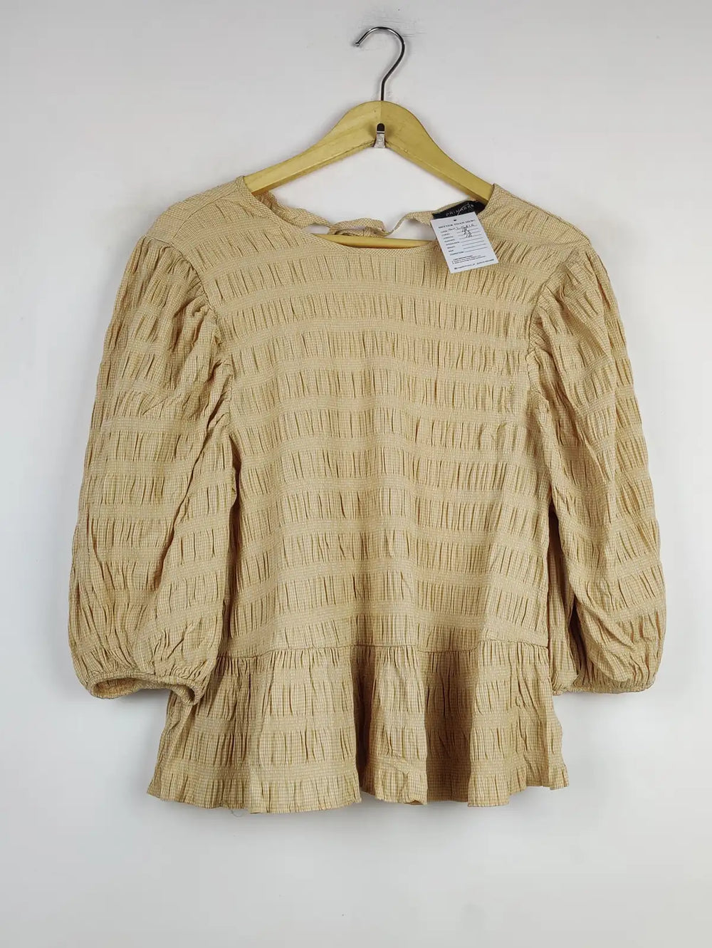 Buy online pre-used pre-loved 100% authentic & Original branded Primark (SWT-5316) available in Pakistan. Top international brands avilable.